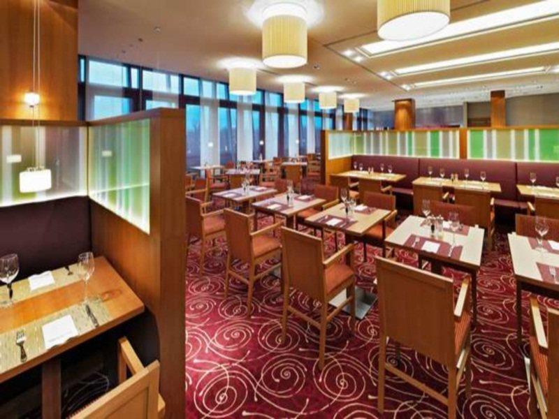 Hotel Hilton Garden Frankfurt Airport 4*